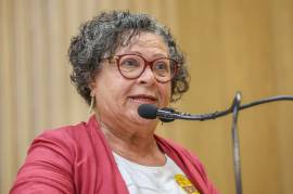 Professora ngela Melo apresenta Indicaes para reforma e construo de ciclovias em Aracaju