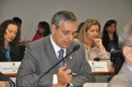 Eduardo Amorim quer mais verbas para Saúde