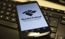 Receita Federal paga hoje lote residual de restituies do IRPF 2O21