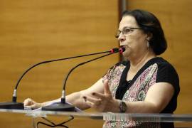 Ana Lcia se solidariza com a situao da Orquestra Sanfnica de Aracaju