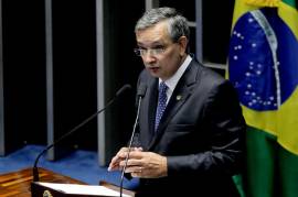 Eduardo Amorim cobra urgncia de ajuste fiscal e tributrio e sugere postergar Reforma da Previdnci