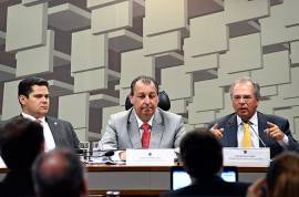 Guedes diz que reforma da Previdncia  urgente e bola est com o Congresso