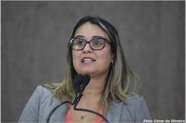 Kitty Lima comea a coletar assinaturas para instaurao da CPI do Forr Caju