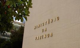 Contingenciamento bloqueia R$ 2,3 bilhes de emendas parlamentares