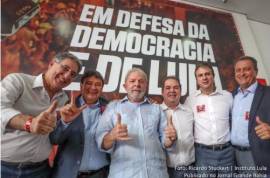 Candidatura de Lula  alvo de 16 contestaes no TSE