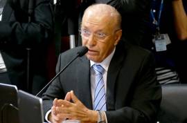 Senador Valadares defende fim do foro privilegiado