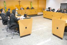 Tribunal julga irregulares perodos auditados de trs prefeituras
