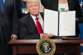 Trump assina ordem para construo de muro na fronteira dos EUA com o Mxico